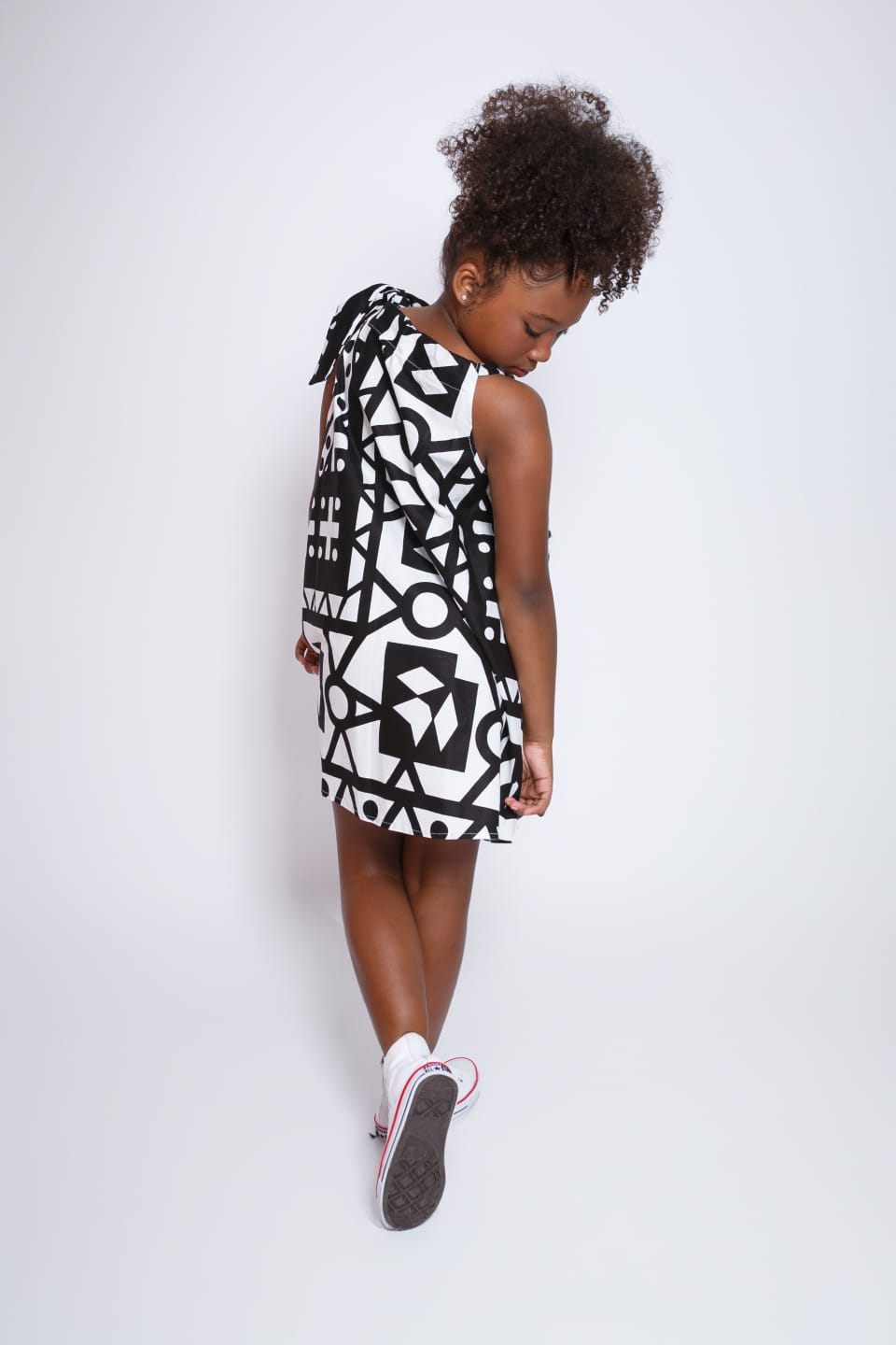 Vestido Trapézio Preto e Branco - Imagem 2